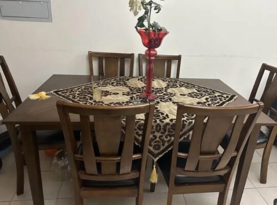 Dining table with 6 seats for sale