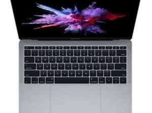 MacBook Pro 2017, Intel Core i5 For Sale