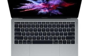 MacBook Pro 2017, Intel Core i5 For Sale