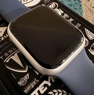 Apple watch series 9 only 2 days used for sale