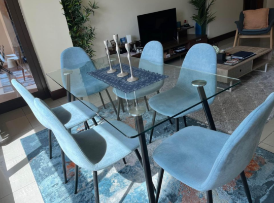 Dining table with chairs for sale