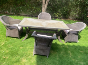 Garden dinning table and chairs for sale