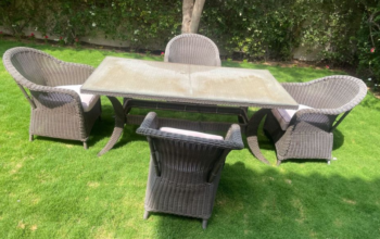 Garden dinning table and chairs for sale