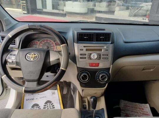 TOYOTA AVANZA 1.5 Gcc 2015 for sale