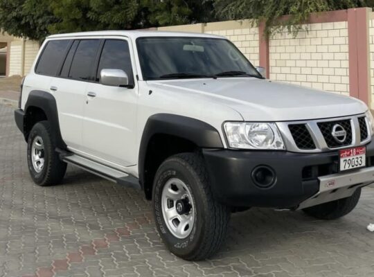 Nissan Patrol GL 2011 base option for sale