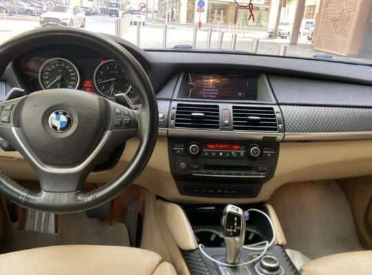 BMW x6 full option 2013 Gcc 3.5 for sale
