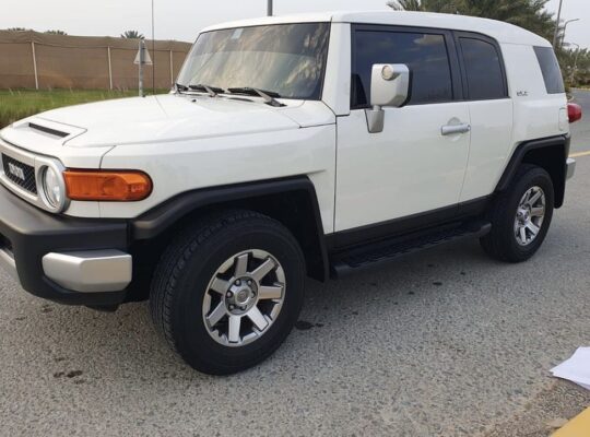 Toyota FJ 2019 Gcc full option