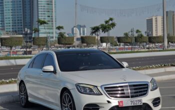 Mercedes S560 Gcc full option 2018 for sale