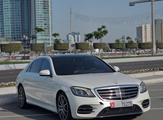 Mercedes S560 Gcc full option 2018 for sale