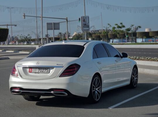 Mercedes S560 Gcc full option 2018 for sale