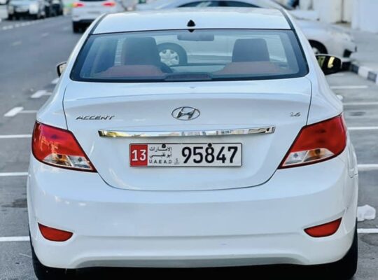 Hyundai Accent 1.6 Gcc 2016 for sale