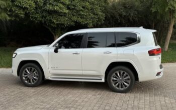 Toyota Land Cruiser VXR twin turbo full option 202