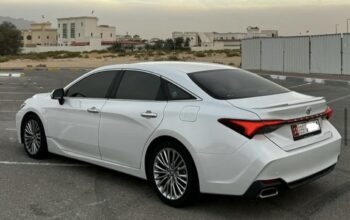 Toyota Avalon limited 2019 Gcc full option