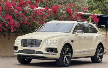 Bentley Bentayga full option 2017 Gcc for sale