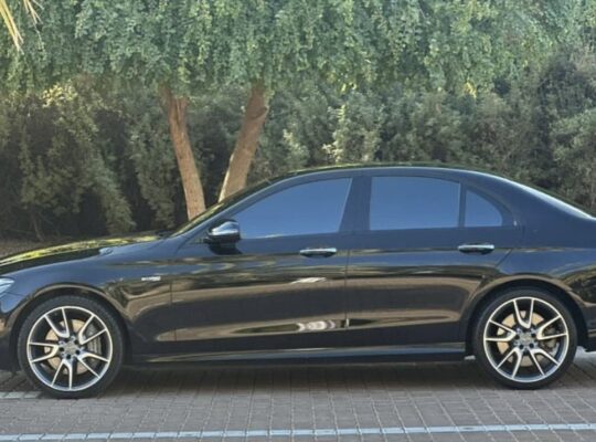 Mercedes E43 Gcc full option 2018 For Sale