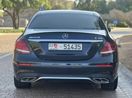 Mercedes E43 Gcc full option 2018 For Sale