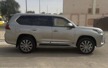 Lexus LX570 full option 2016 Gcc