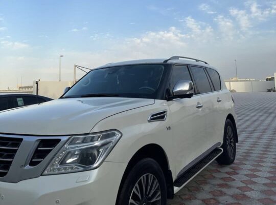 Nissan Patrol platinum 2015 full option for sale