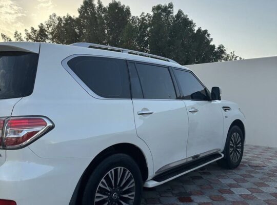 Nissan Patrol platinum 2015 full option for sale