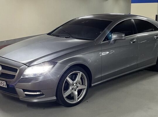 Mercedes CLS550 in good condition 2012 imported