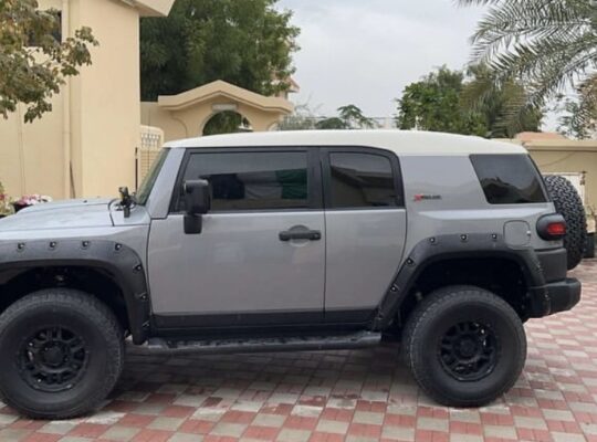 Toyota FJ 2017 xterm full option Gcc