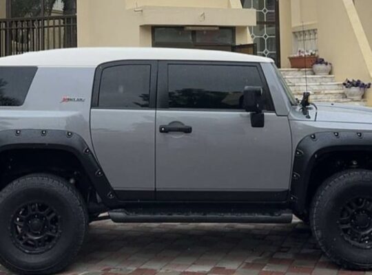 Toyota FJ 2017 xterm full option Gcc