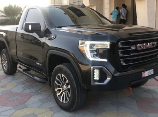 GMC Sierra coupe 2021 AT4 Gcc in good condition