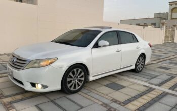 Toyota Avalon limited 2011 Gcc for sale