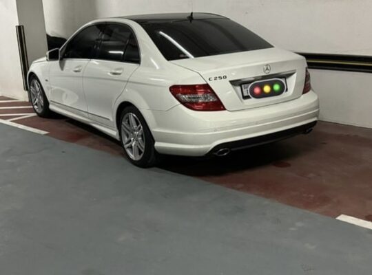 Mercedes C250 Gcc 2009 in good condition