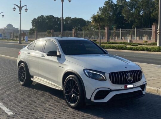 Mercedes GLC63s 2018 Gcc fully loaded for sale