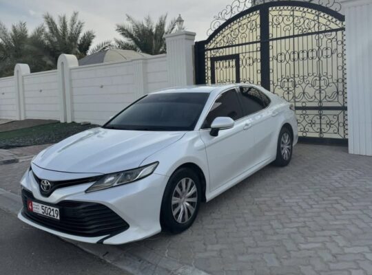 Toyota Camry 2018 Gcc base option for sale