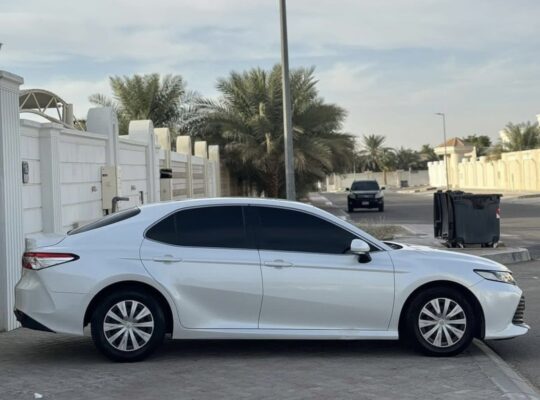 Toyota Camry 2018 Gcc base option for sale