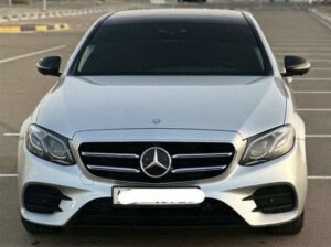 Mercedes E300 full option Gcc 2017