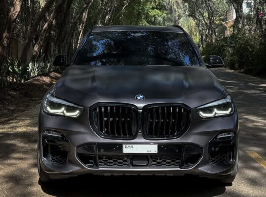 BMW X5 40i full option 2020 Gcc for sale