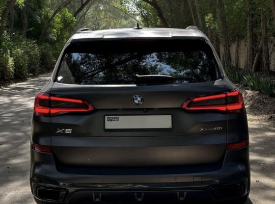BMW X5 40i full option 2020 Gcc for sale