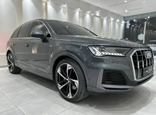 Audi Q7 S line 2023 Gcc full option