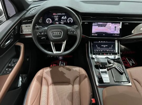 Audi Q7 S line 2023 Gcc full option