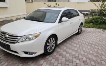 Toyota Avalon limited 2012 Gcc for sale