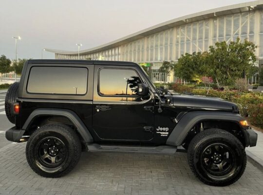 Jeep Wrangler coupe 2018 Gcc full option for sale