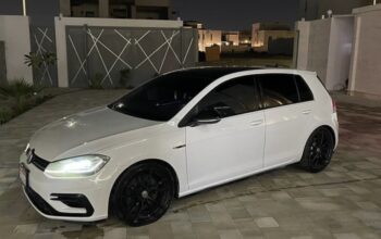 Volkswagen Golf R 2018 Gcc for sale