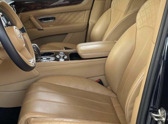 Bentley Bentayga 2018 fully loaded Gcc for sale