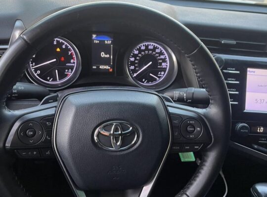 Toyota Camry SE 2020 imported for sale