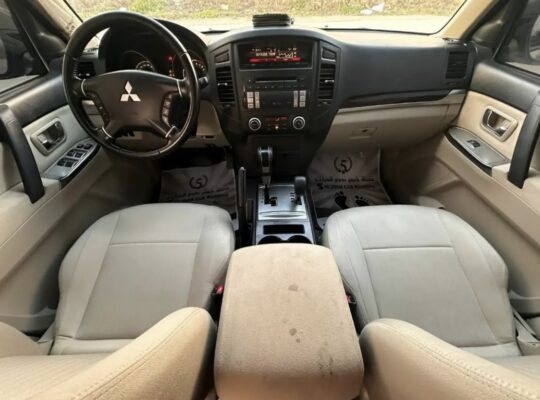 Mitsubishi Pajero GLS 2013 in good condition for s