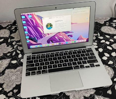 Mac Book Air 2015 Core I5 With 4 Gb Ram For Sale