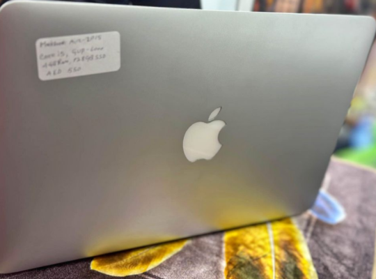 MacBook Air 2015 4gb and 128SSD For Sale