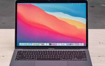 Macbook Air 2020 13Inch 8GB/256GB FOR SALE