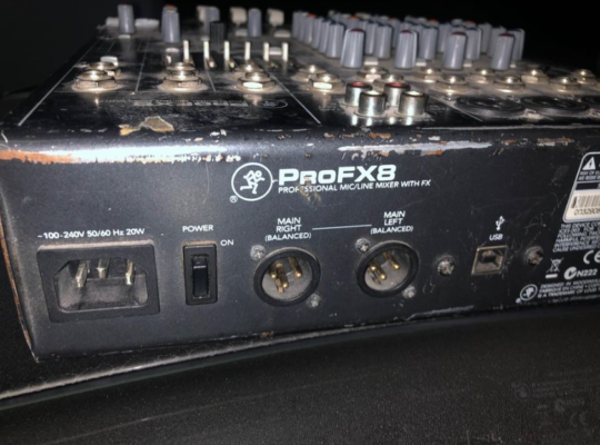 Audio Sound Mixer – Mackie Profx8 For Sale