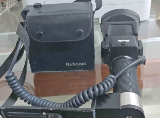 Vintage National Power pack and Flash light for sa