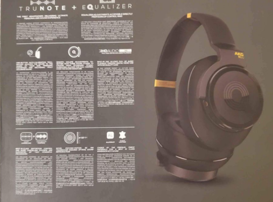 AKG N90Q LE Noise Canceling Over ear Headphones F