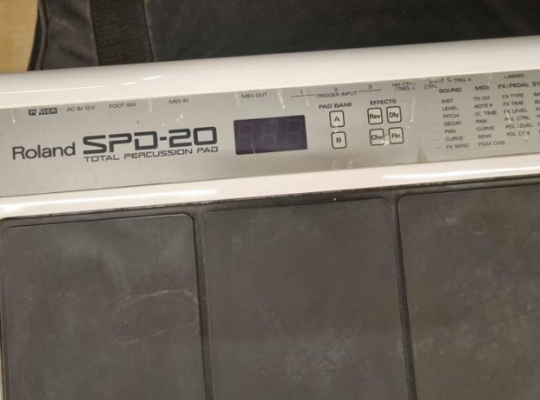 S P D 20 ROLAND SUPER CONDITION FOR SALE